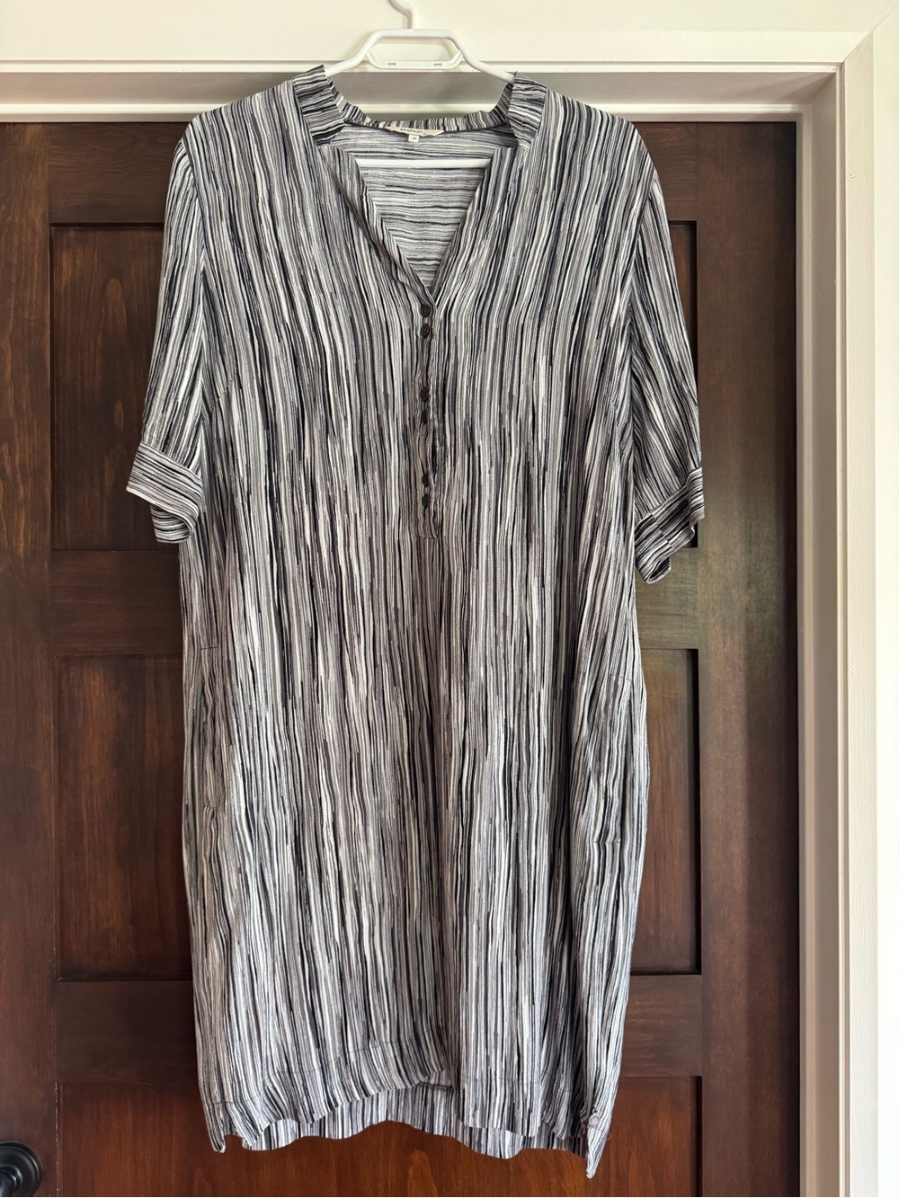 Women's Midi Button-Front Stripe Dress — Black & White
